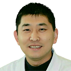 闫杰