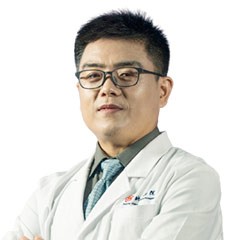 张坤