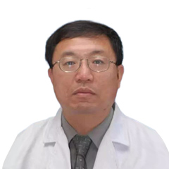 闫震