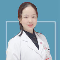 李君