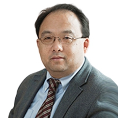 董强