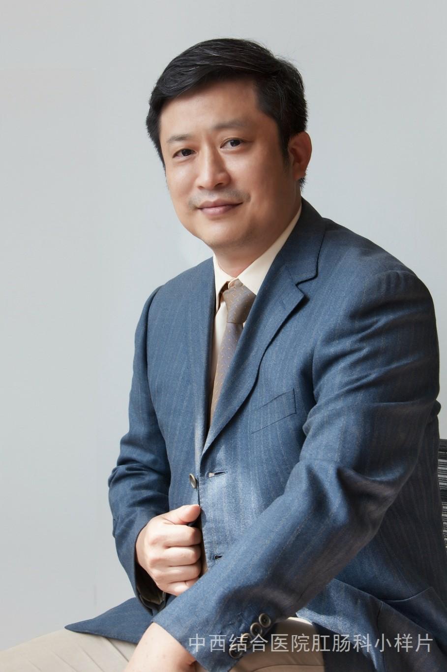 黄震