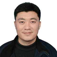类成勇