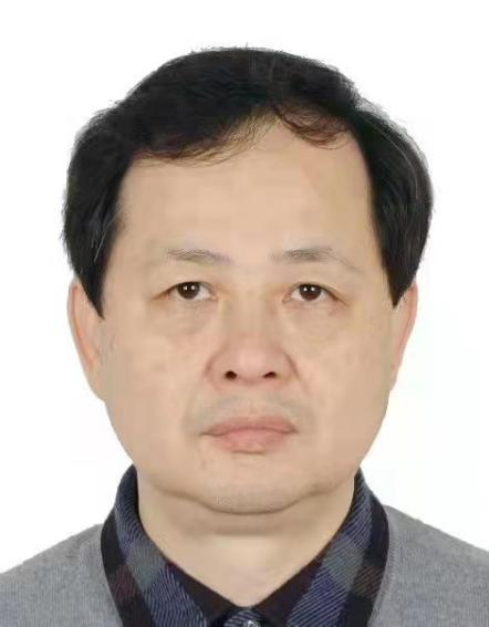 何平