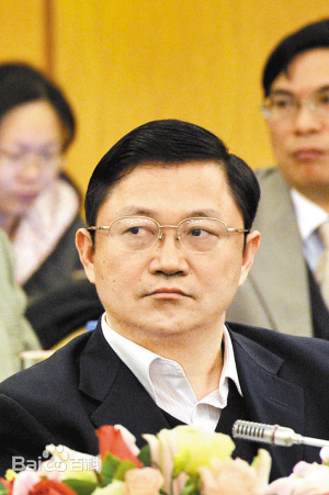 周伯平
