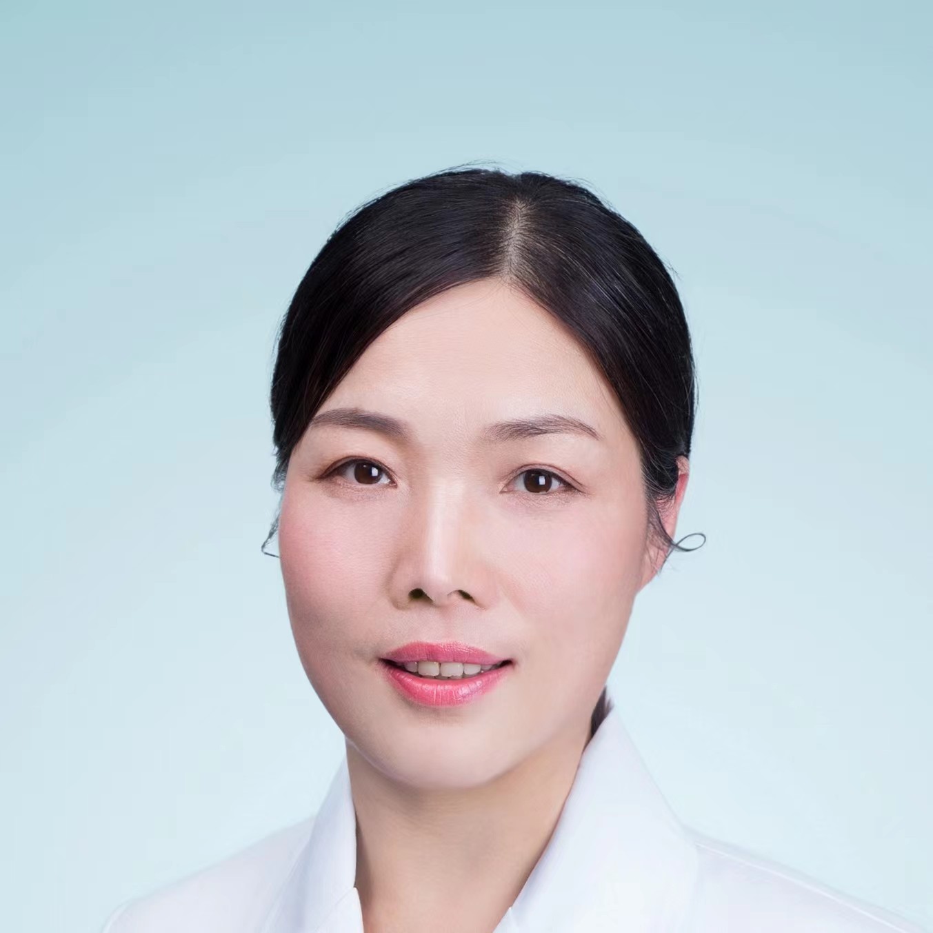 鲍俊翠