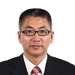 王国新