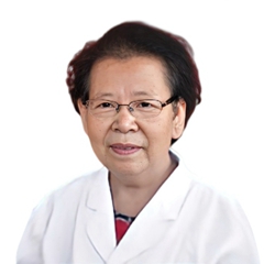 李秉英