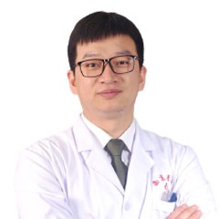 上官磊